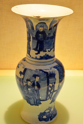 ���໨�������ͼ��β��