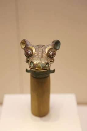 ս����������������ͭ��