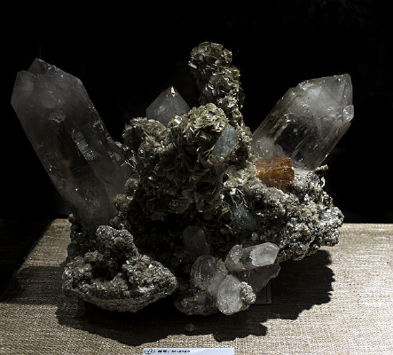 ����ʯˮ����ĸ