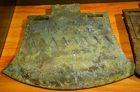 ����������