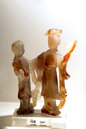 �������