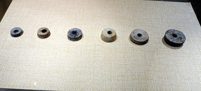 ���Ƕ�ʯ��