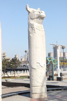 ʮ����Ф֮ţʯ��