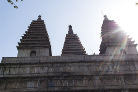 ����±���