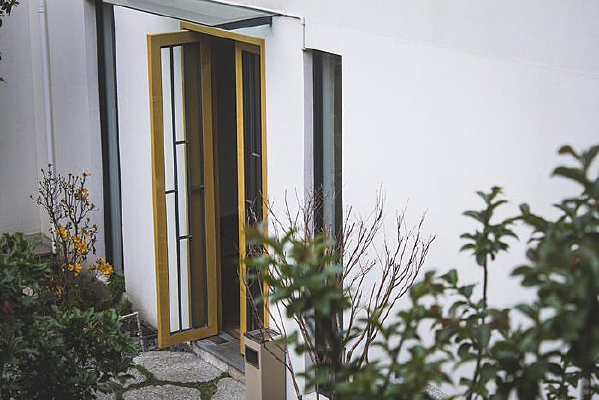 ������ɫ�Ŀ�ջСԺ