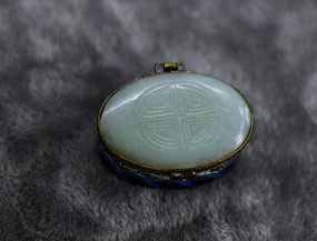 ���Ƕ����