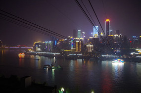 ���쳤��ҹ��