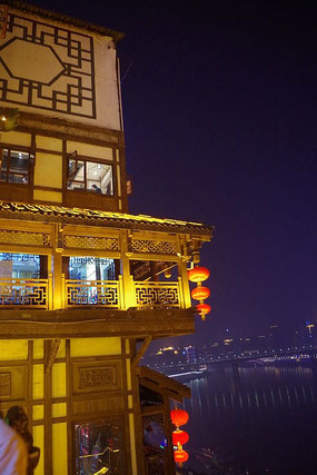 ������¶�����¥ҹ��