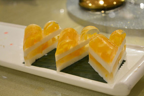 â������