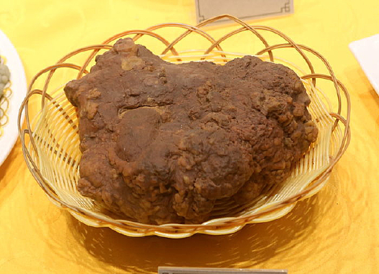 ��ʯ�˽�ţ��