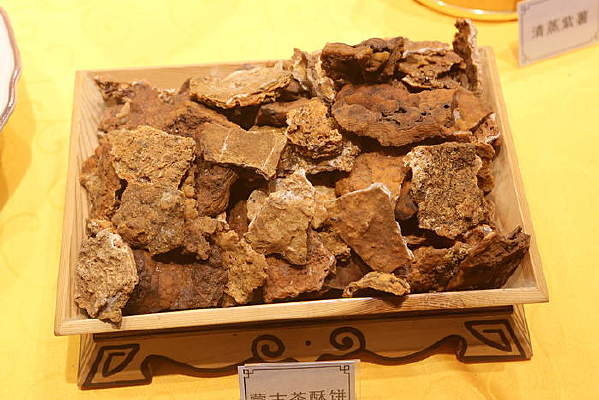 ��ʯ���ɹŲ��ֱ�