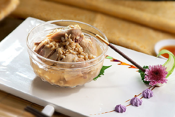 �������