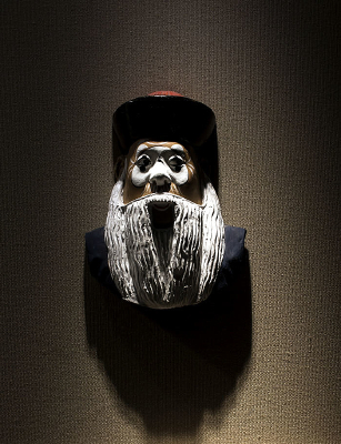 �������