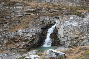 �����Ƕ�ɽˮ����