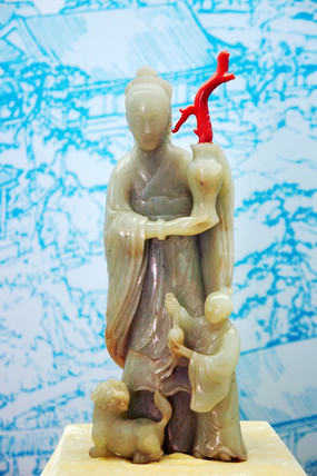 �����������Ƕ��ɺ��������