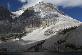 ��ɫ���㾰