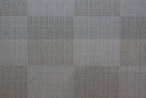 ǳɫ�µ�̺��ש����