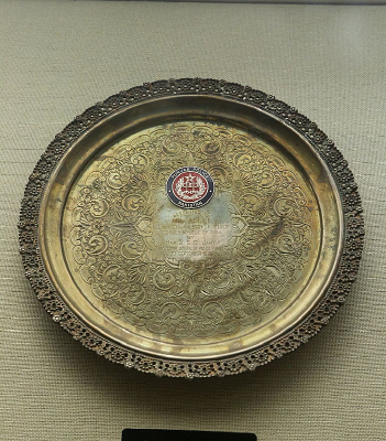 �ͻ�˹̹��������