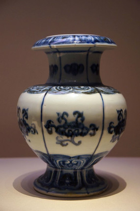 �����£���Ԫ1426-1435�꣩�໨��֥��ʯ����