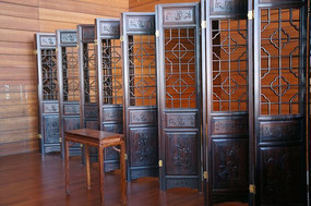 ����̴����