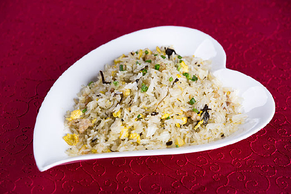 魲����ɳ��׷�