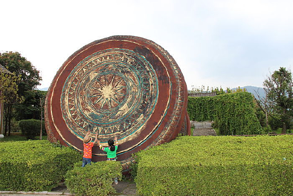 �������