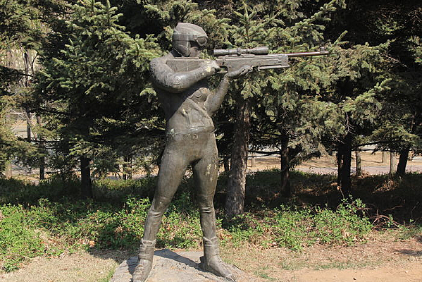 �������