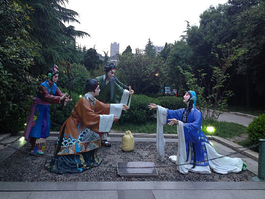 Ϸ������