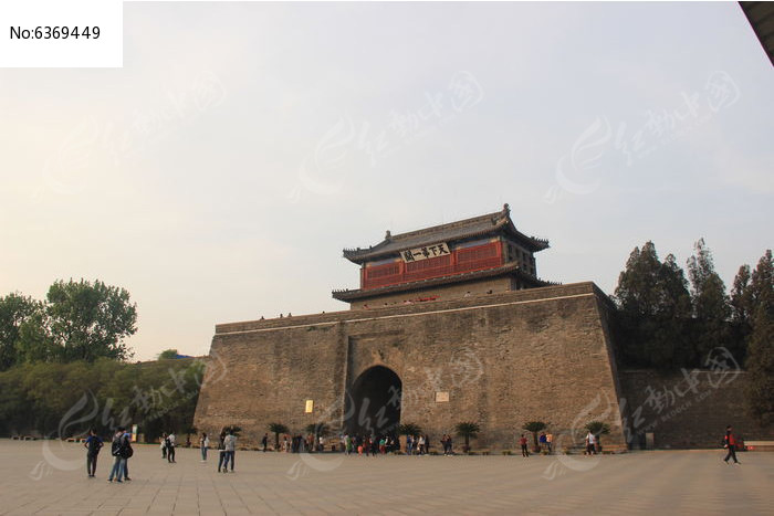 ���µ�һ��ͼƬ