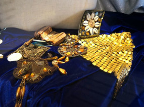 ��������