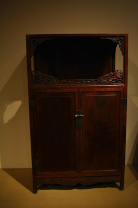 �����־��������