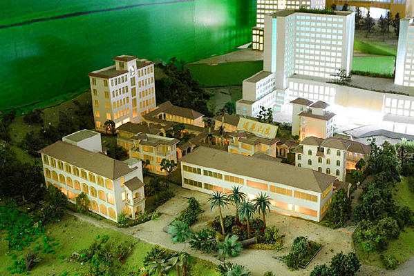 ����ɽׯģ��