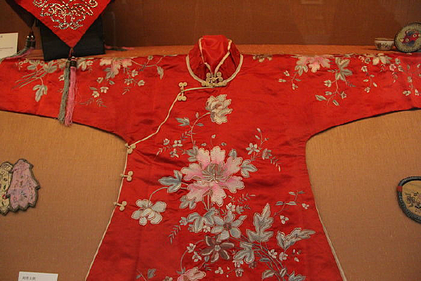 �����Ů��