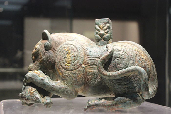 ��ͭ�̽������ε���