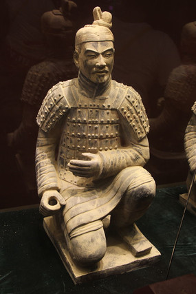 ����ٸ����