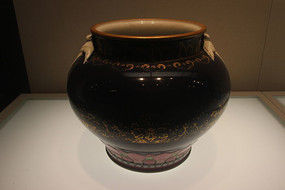 �����ط۲�����֦ĵ����˫�����