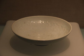 ͹����֦������