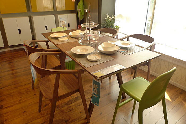 ԭľɫ��������