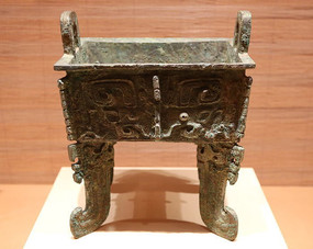 �̳����渾��Ĺ������ͭ����