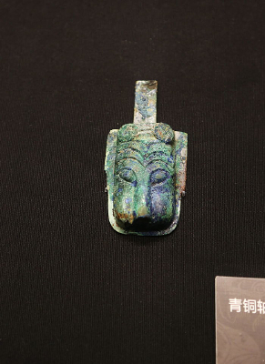 �������������չ��ͭ����