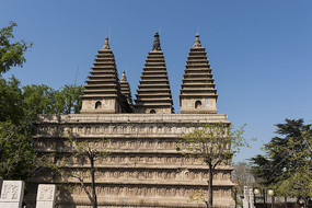 ����±���