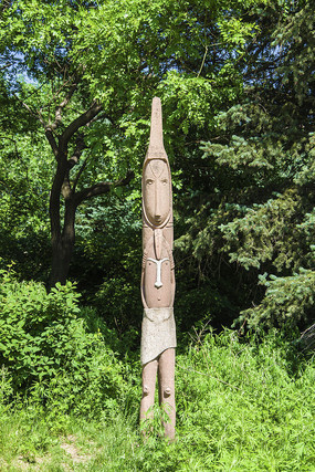 ǧɽ��������ʯż