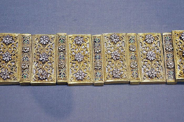 �οյ�����