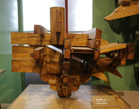 �ɴ���ͷ����ģ��