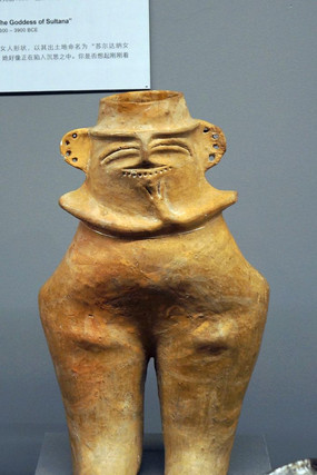 ���������䱦չ�ϵġ��ն�����Ů��������