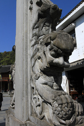 ��¥���ϵĵ���ʯʨ