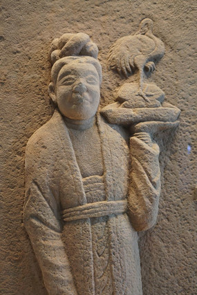 �δ�������Ůʯ��