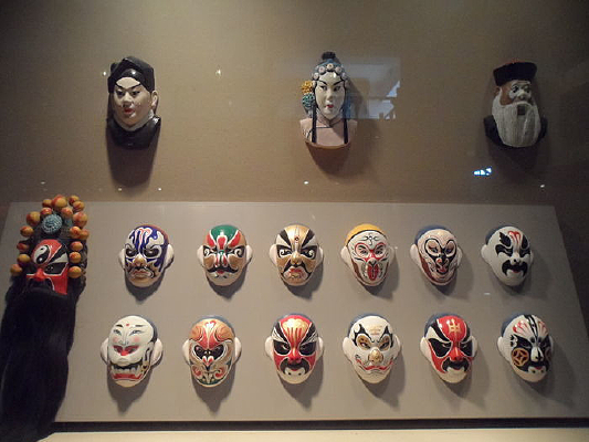 �������