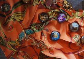 ��������