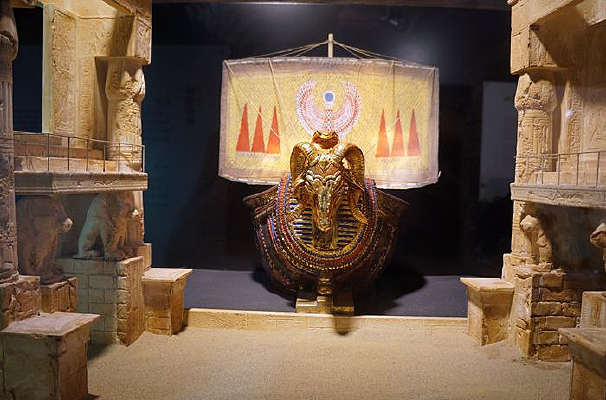 ����������